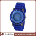 Relógio de moda feminina com pulseira de silicone de vidro grande e azul de corte de diamante